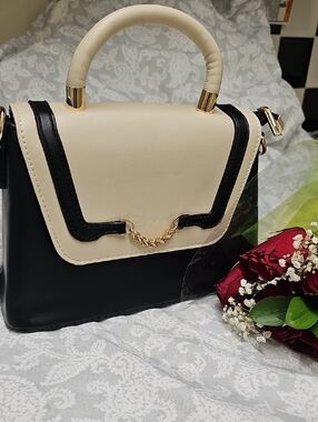 Classic Two-Tone Top Handle Bag - Cream and Black